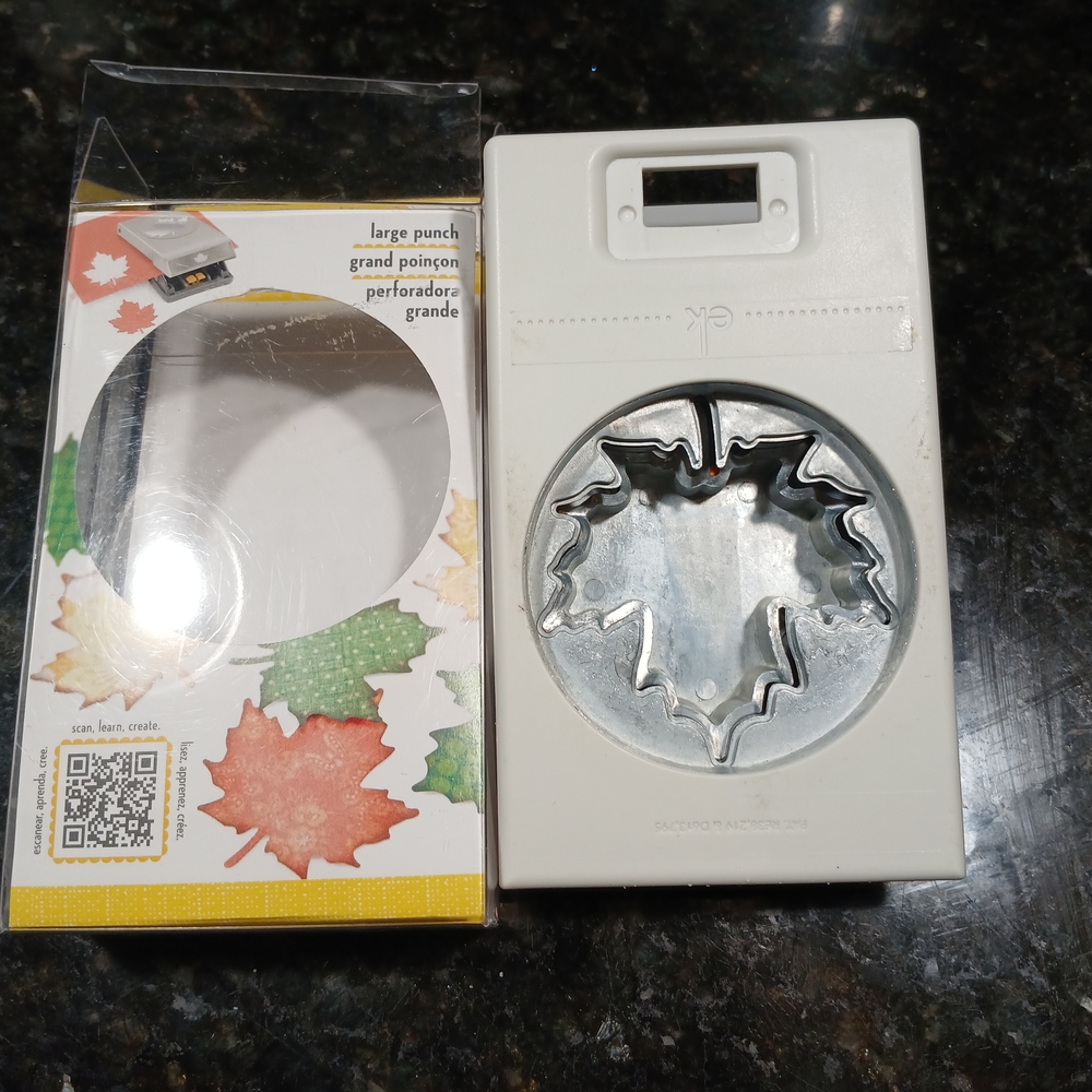 Maple Leaf Large Punch - White